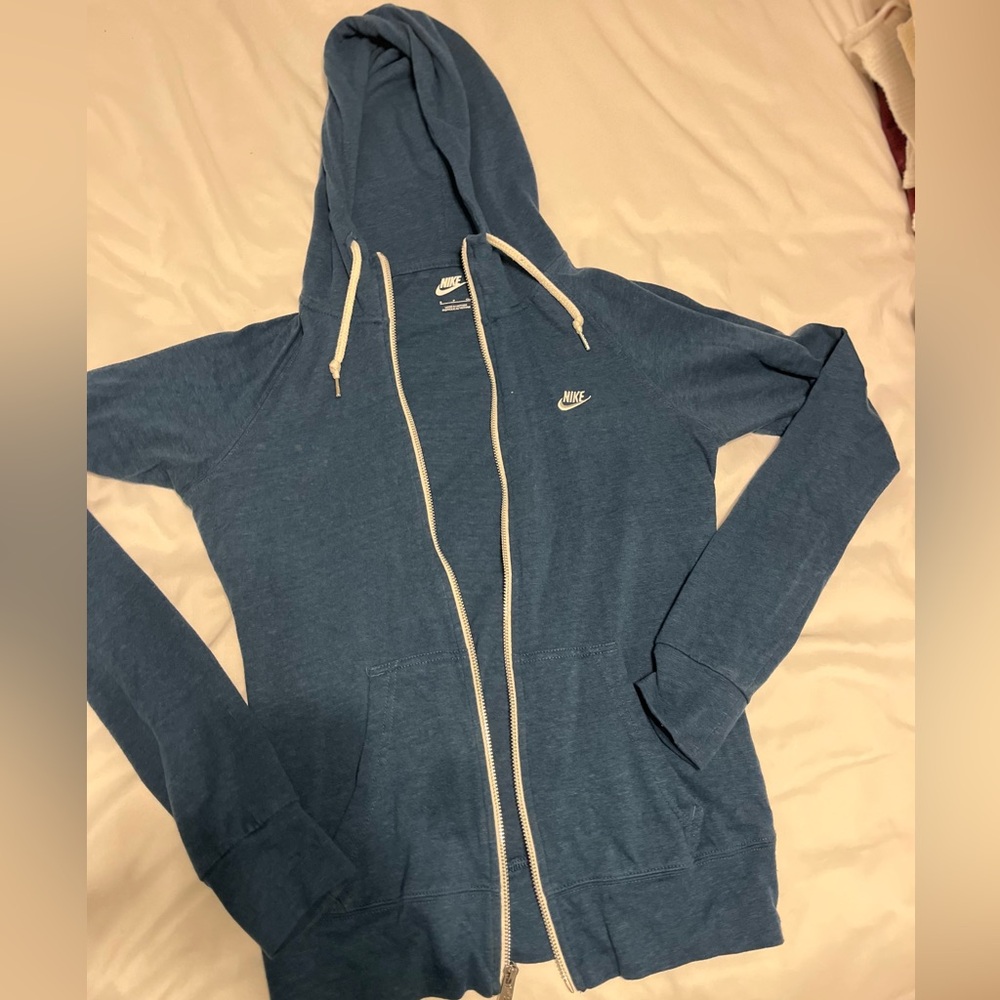 Women’s size small Nike jacket.
